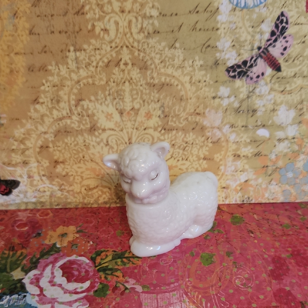 Vintage Avon Sheep Lamb Milk Glass Fragrance Bottle